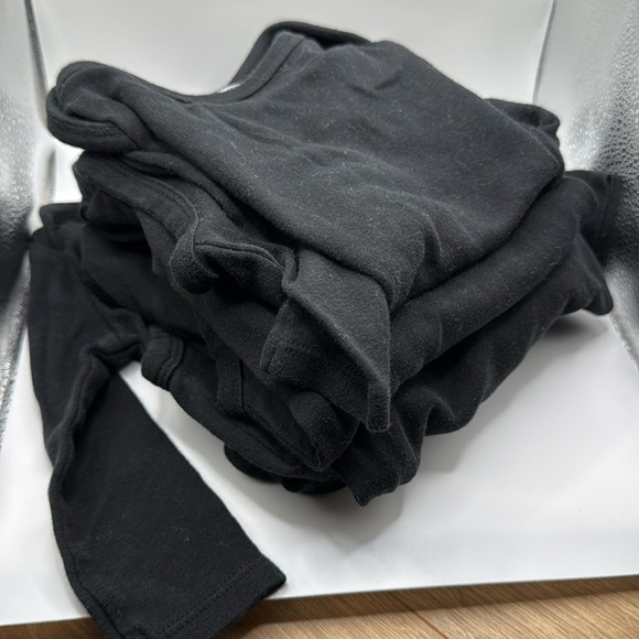 Bundle of 5 Gerber Baby Black Long Sleeve Onesies 3-6 Months - Picture 1 of 2